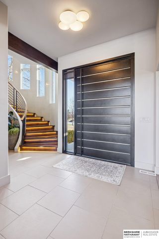 19510 Camden Avenue, Elkhorn, NE 68022