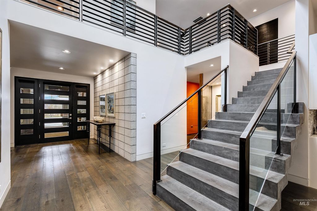 375 W Water Vista Drive, Eagle, ID 83616 photo 2