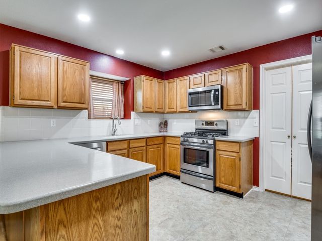 1317 Chestnut Drive, Rowlett, TX 75089