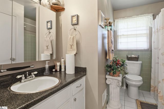 2 Elkhorn Drive, Greenville, SC 29617