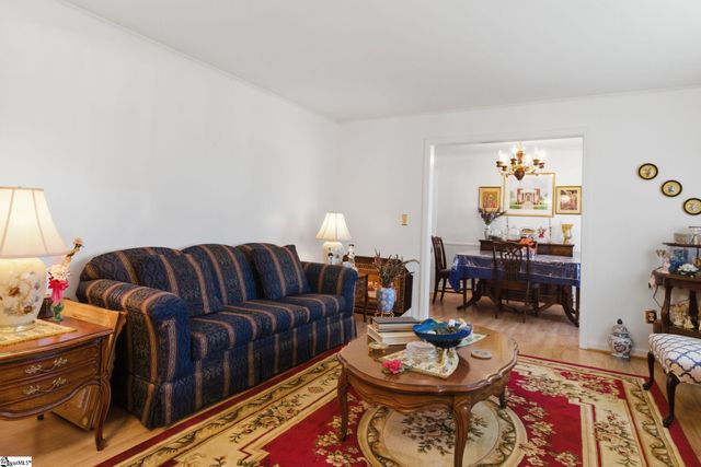 2 Elkhorn Drive, Greenville, SC 29617
