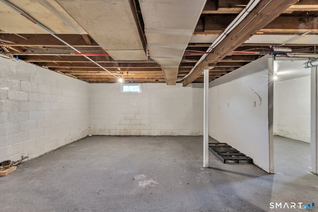 17 Buckingham Road, Mansfield, CT 06250