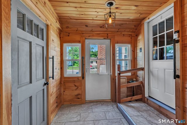 17 Buckingham Road, Mansfield, CT 06250