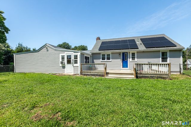 17 Buckingham Road, Mansfield, CT 06250