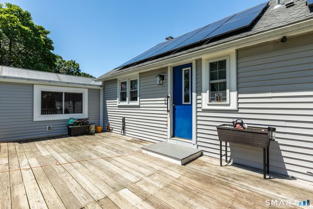 17 Buckingham Road, Mansfield, CT 06250