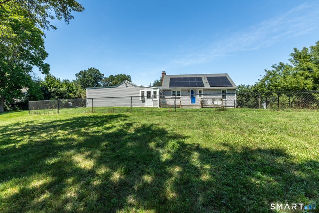 17 Buckingham Road, Mansfield, CT 06250