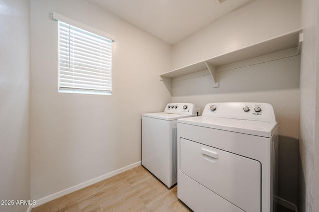 17361 W JESSIE Lane, Surprise, AZ 85387