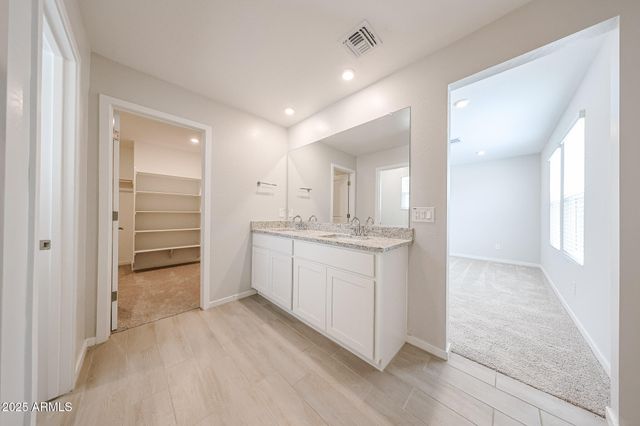 17361 W JESSIE Lane, Surprise, AZ 85387