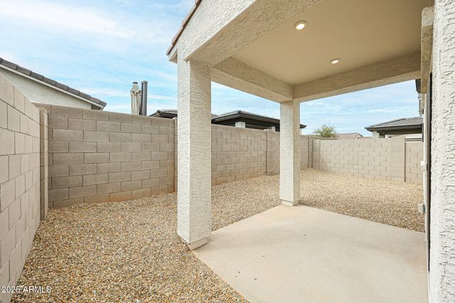 17361 W JESSIE Lane, Surprise, AZ 85387