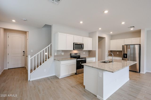 17361 W JESSIE Lane, Surprise, AZ 85387