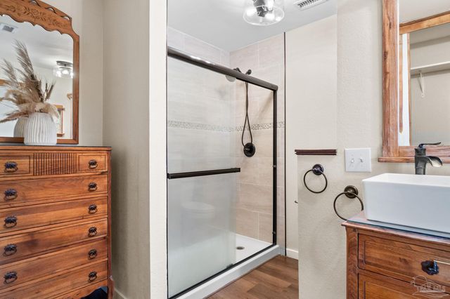 2709 Sunrunner Ln, Gulf Breeze, FL 32563