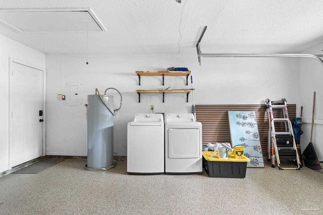 2709 Sunrunner Ln, Gulf Breeze, FL 32563