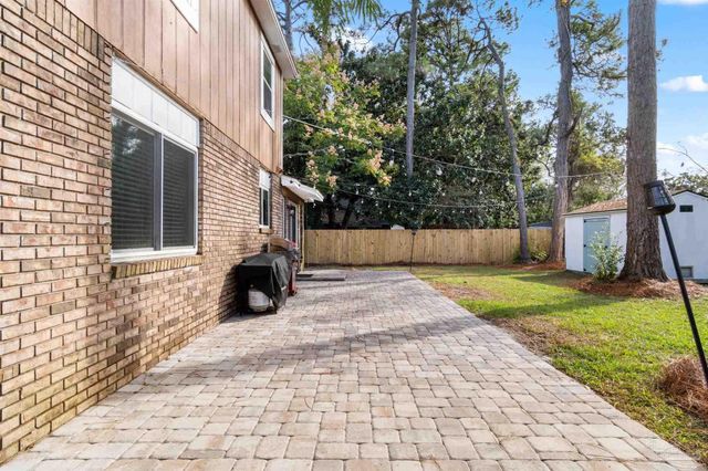 2709 Sunrunner Ln, Gulf Breeze, FL 32563