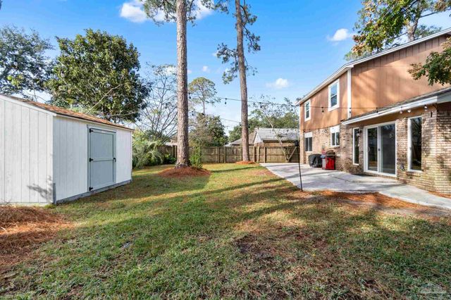 2709 Sunrunner Ln, Gulf Breeze, FL 32563