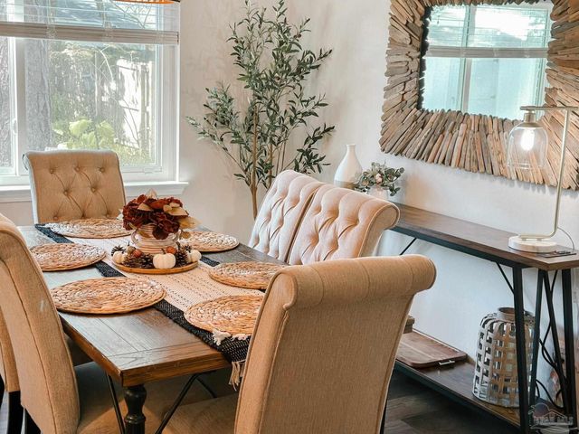 2709 Sunrunner Ln, Gulf Breeze, FL 32563