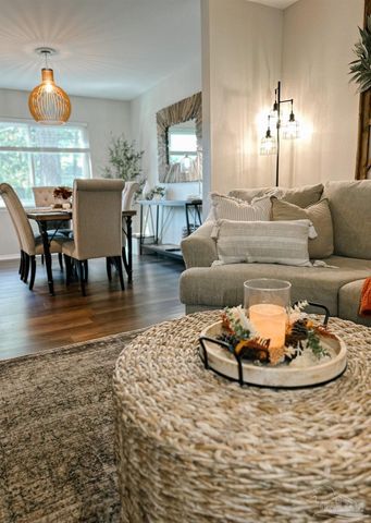 2709 Sunrunner Ln, Gulf Breeze, FL 32563