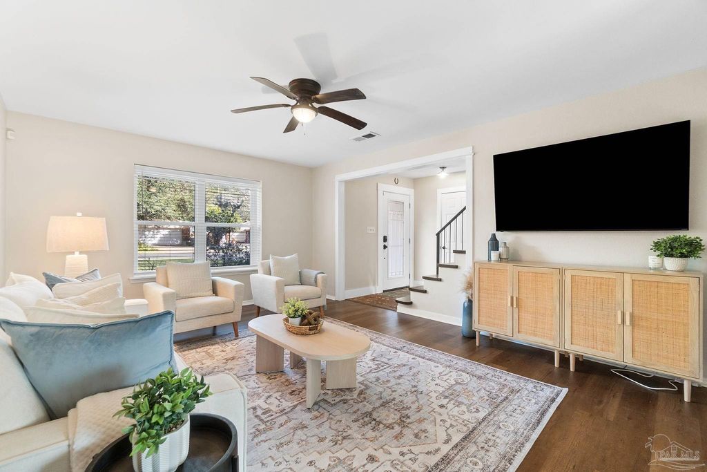 2709 Sunrunner Ln, Gulf Breeze, FL 32563