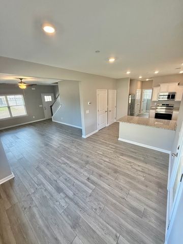 1017 Amber Hills Drive, Ashland City, TN 37015