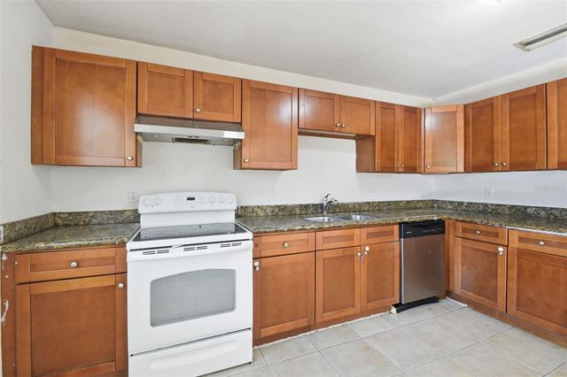 8412 RENALD BOULEVARD, Tampa, FL 33637
