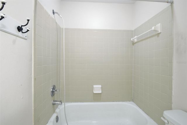 8412 RENALD BOULEVARD, Tampa, FL 33637