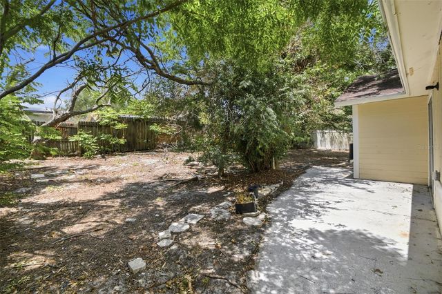 8412 RENALD BOULEVARD, Tampa, FL 33637
