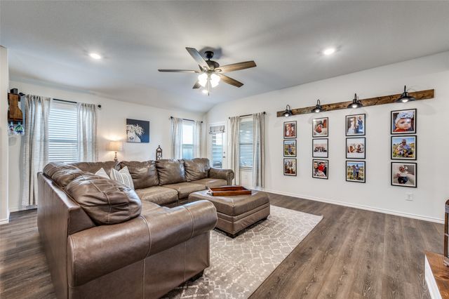 6221 Bracken Drive, Celina, TX 76227