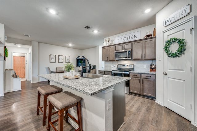 6221 Bracken Drive, Celina, TX 76227