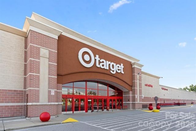 4039 Vallhorn Lane, Charlotte, NC 28213