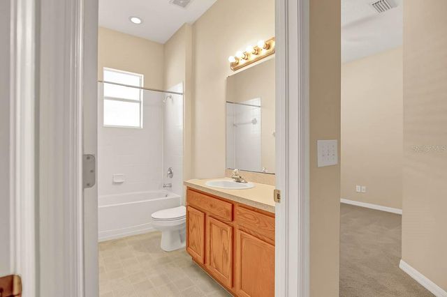 16326 BRIDGELAWN AVENUE, Lithia, FL 33547