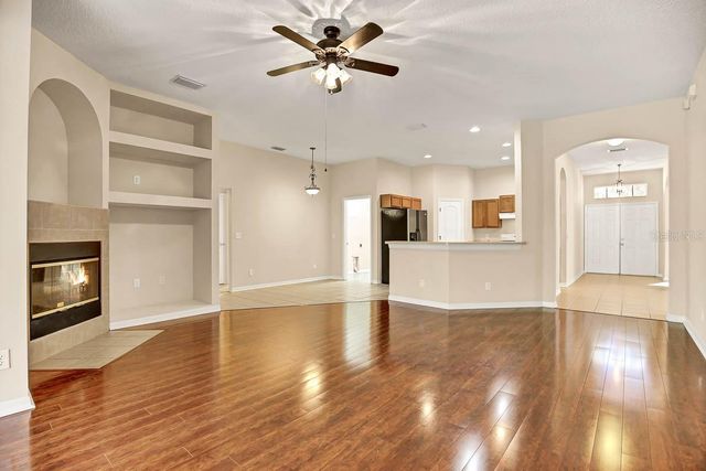 16326 BRIDGELAWN AVENUE, Lithia, FL 33547