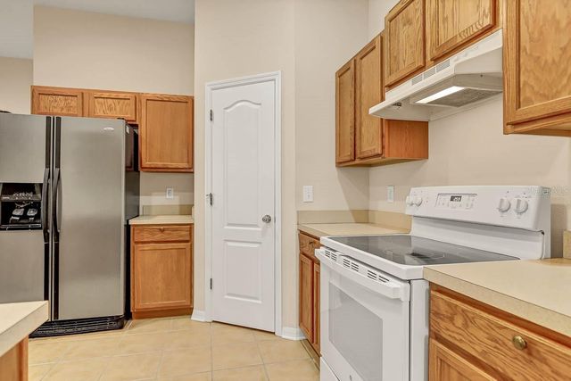 16326 BRIDGELAWN AVENUE, Lithia, FL 33547