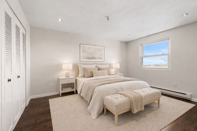 115 W Squantum St 811, Quincy, MA 02171