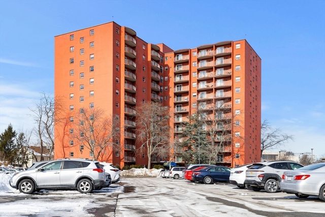 115 W Squantum St 811, Quincy, MA 02171