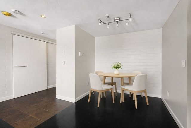 115 W Squantum St 811, Quincy, MA 02171