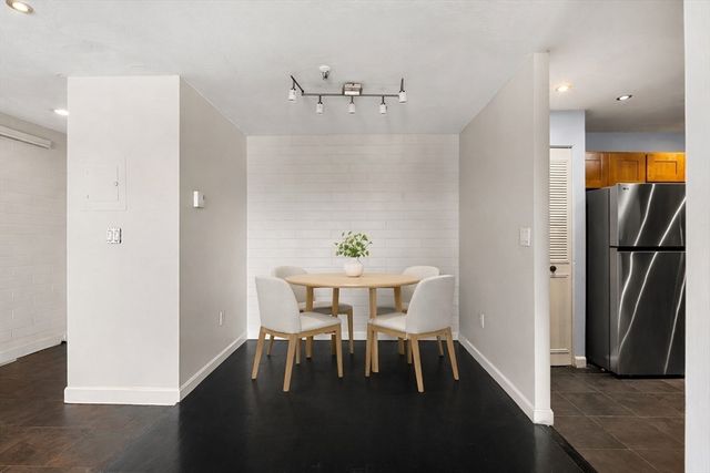 115 W Squantum St 811, Quincy, MA 02171