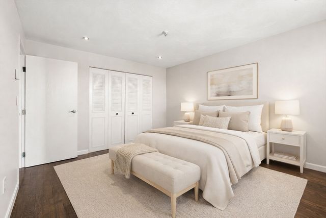 115 W Squantum St 811, Quincy, MA 02171