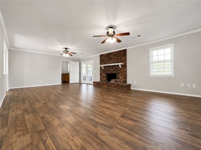 202 Meadow Place, Clarksville, AR 72830