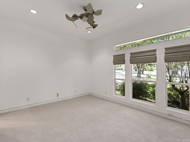 3 Whitechurch Lane, San Antonio, TX 78257