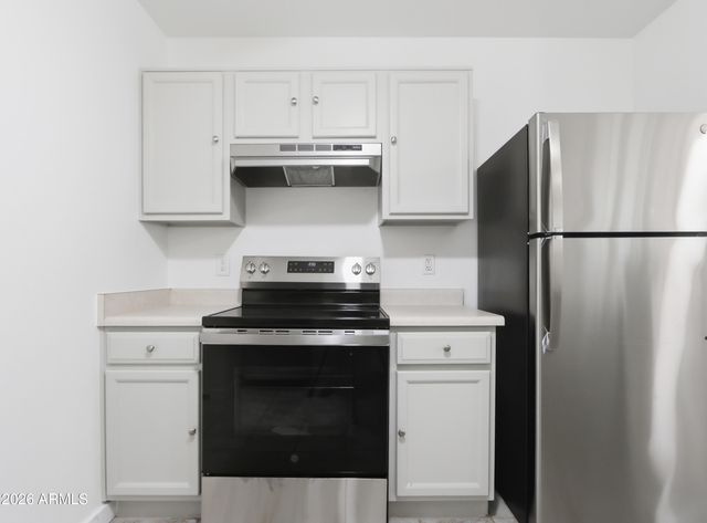 16940 N BRIARWOOD Drive, Surprise, AZ 85378