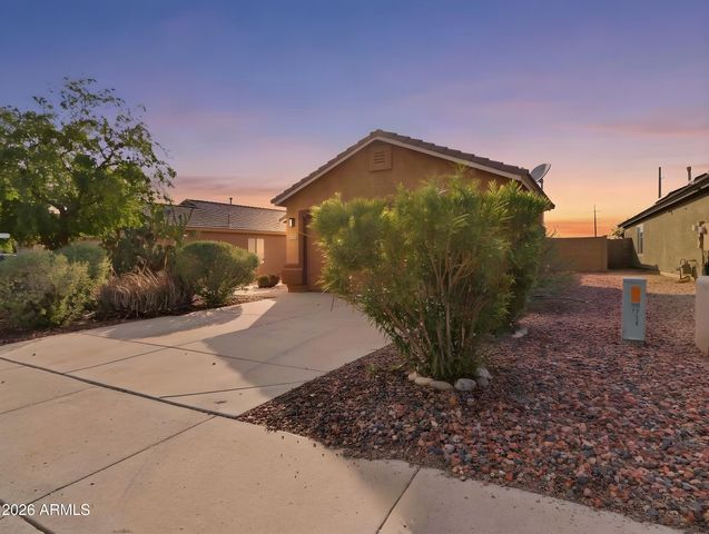 16940 N BRIARWOOD Drive, Surprise, AZ 85378