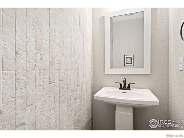 2124 Glean Court, Windsor, CO 80550