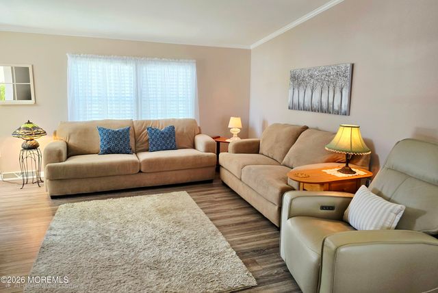 25 Pine Ridge Boulevard, Whiting, NJ 08759