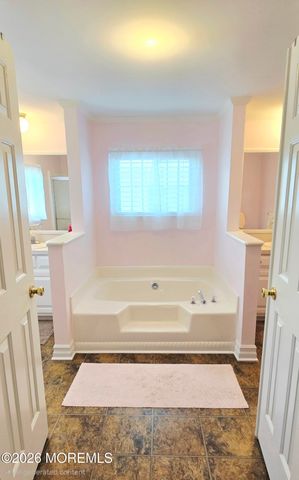 25 Pine Ridge Boulevard, Whiting, NJ 08759