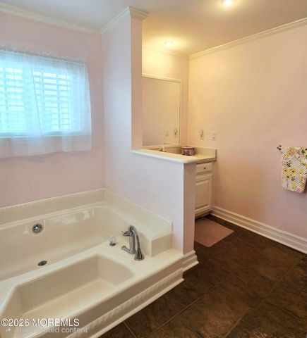 25 Pine Ridge Boulevard, Whiting, NJ 08759