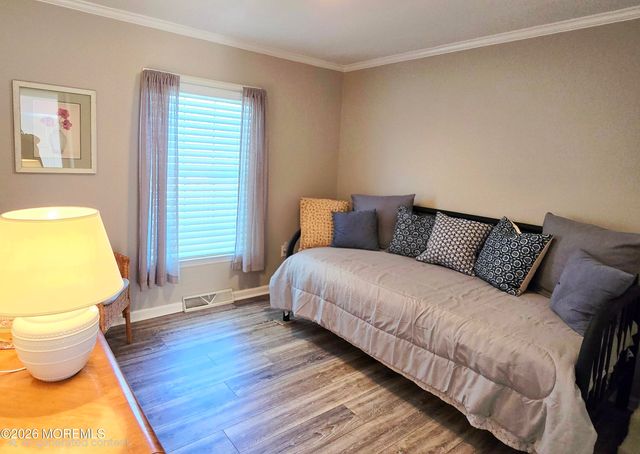 25 Pine Ridge Boulevard, Whiting, NJ 08759