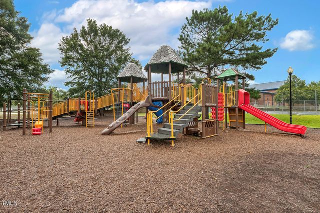 553 Sturgeon Street, Smithfield, NC 27577