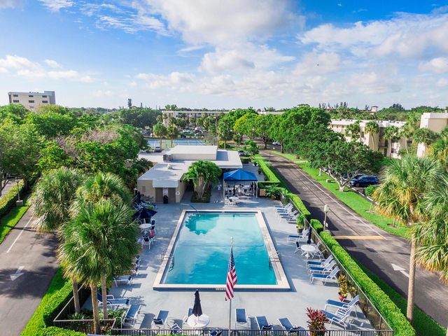 2400 Deer Creek Country Club Boulevard 102-1, Deerfield Beach, FL 33442