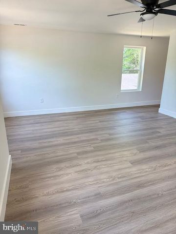 1447 SOUTH MALLARD ST., Clayton, NJ 08312