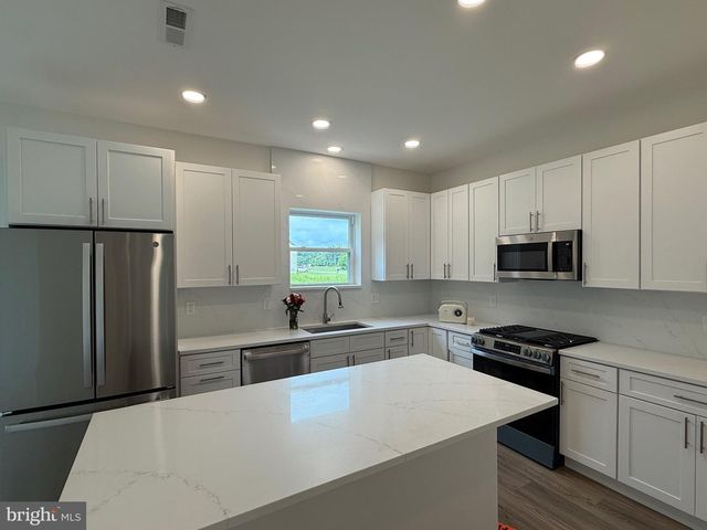 1447 SOUTH MALLARD ST., Clayton, NJ 08312