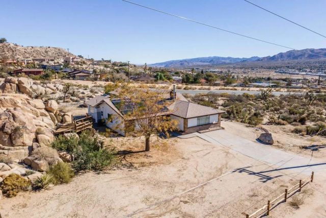 6295 Avila Road, Yucca Valley, CA 92284